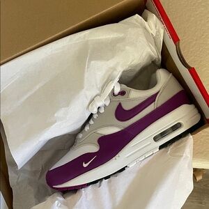 Women’s Nike Air Max 1 ‘87 T Shoes